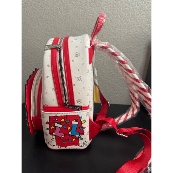 Snoopy Woodstock Wreath Loungefly Mini Backpack Peanuts Christmas Bag NWT - Picture 4 of 5
